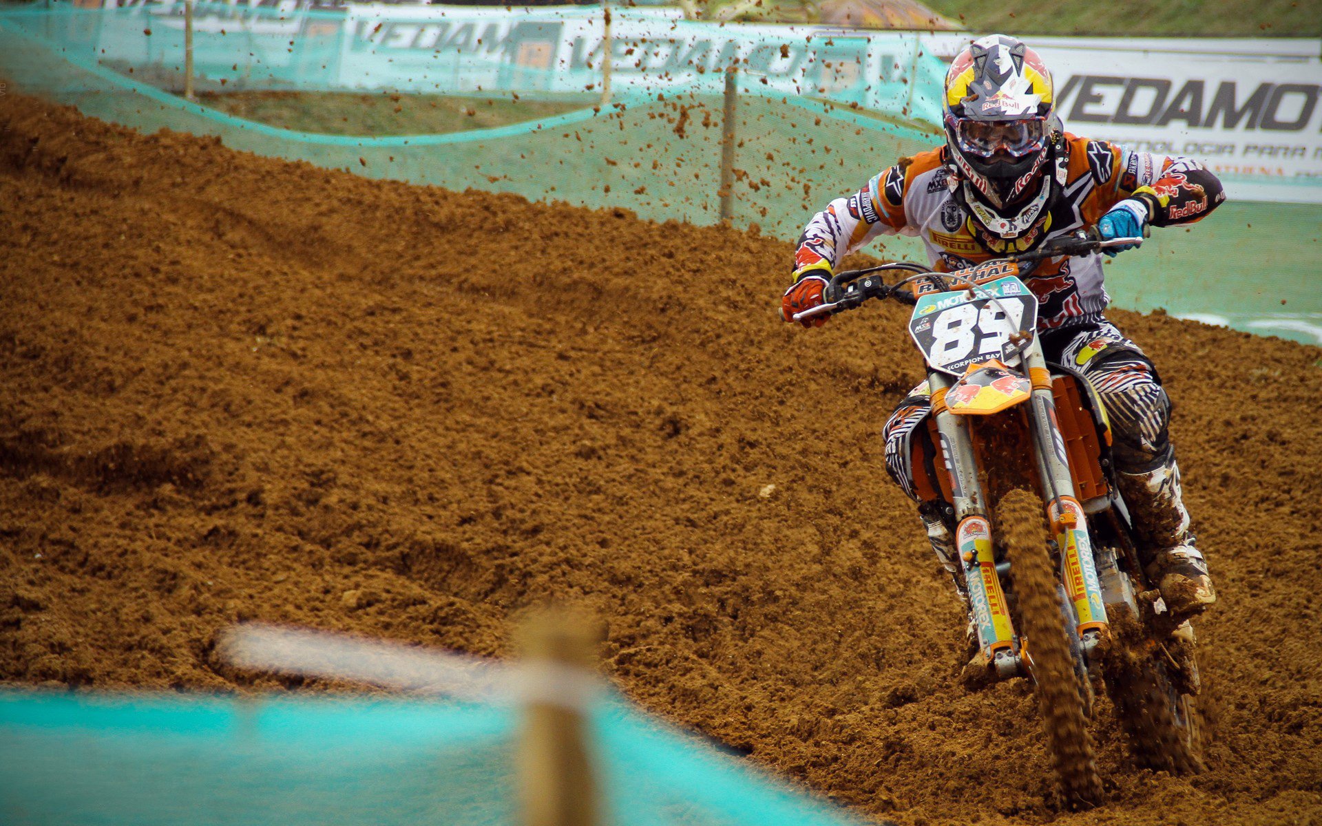 “华金·托比利亚的领导力与团队精神,帮助美洲狮队建立强大战术基础”